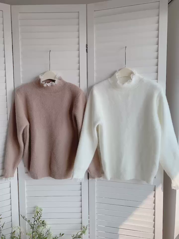 HELLO MILK TEE- 85783 蕾絲拼接衫